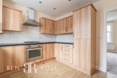 12 Dunkirk Lane, Leyland, PR25 1TU