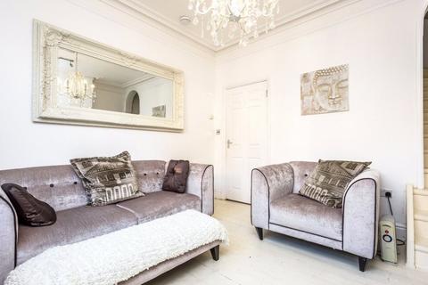 1 bedroom flat to rent, Grove Road, Windsor, SL4