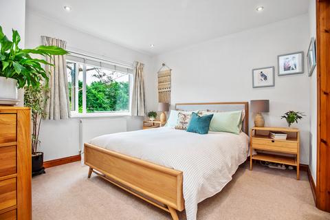 Smallwood Deepdale Close, Slack Head, Milnthorpe, LA7 7AY