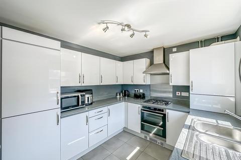 22 Oldmead Close, Romford, RM3 9FH