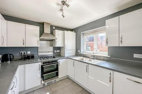 22 Oldmead Close, Romford, RM3 9FH