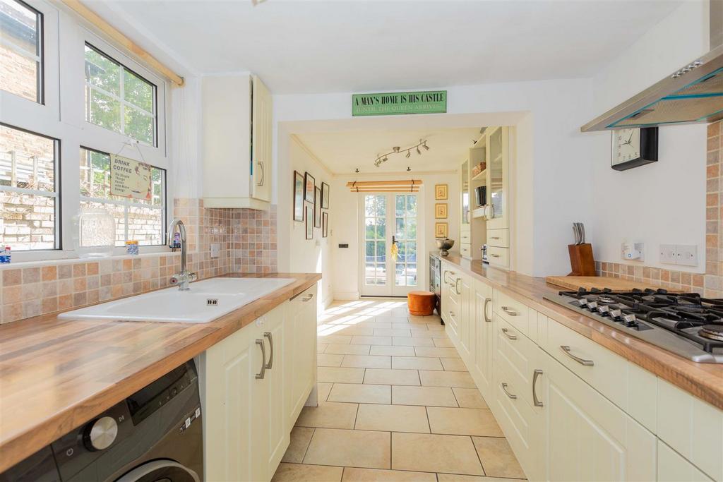 4 Furze Road-14.jpg