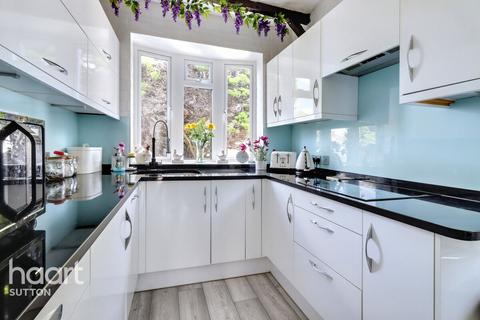 3 bedroom semi-detached house for sale, Midway, Sutton