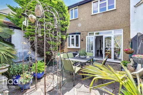 3 bedroom semi-detached house for sale, Midway, Sutton