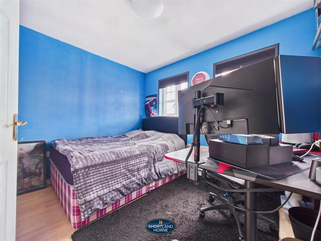 CAM01906 G0-PR0494-STILL017.jpg