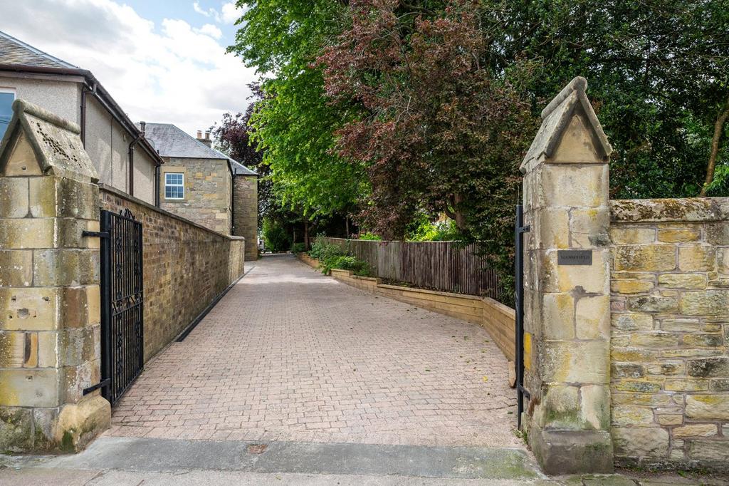 Private Driveway