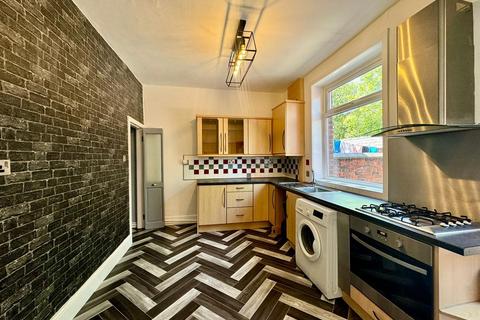 2 bedroom townhouse for sale, Whitegate Lane, Chadderton, Oldham