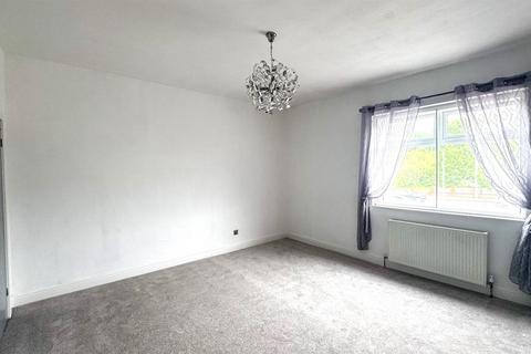 108 Whitegate Lane, Chadderton, Oldham, OL9 8RP