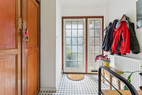 undefined, Lawrence Drive, Ickenham, UB10