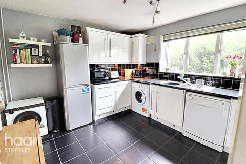 42 Corbridge Drive, Luton, LU2 9UH