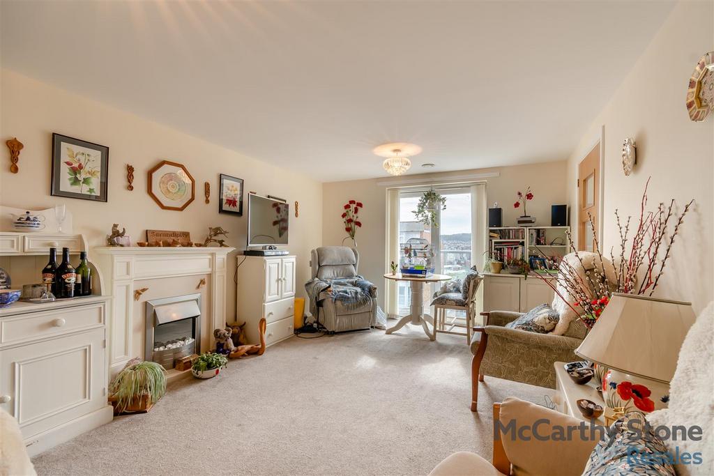 8643313-interior08.jpg