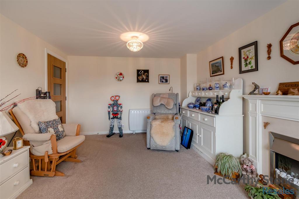 8643313-interior12.jpg