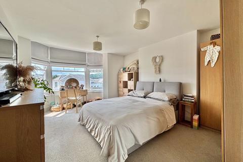 Breakwater House, The Roundhams, 15 Roundham Road, Paignton, TQ4 6DN
