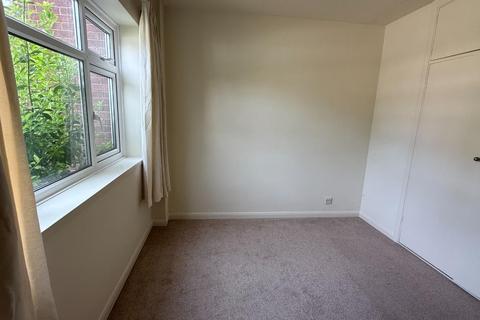 1 bedroom ground floor flat for sale, Westfield Park, Pinner