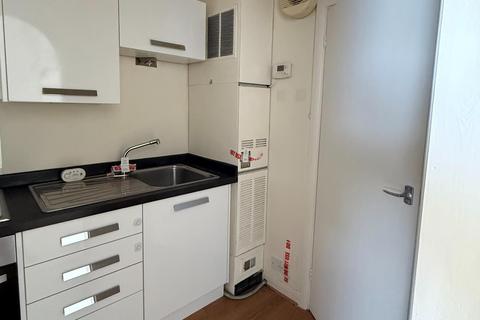 1 bedroom ground floor flat for sale, Westfield Park, Pinner