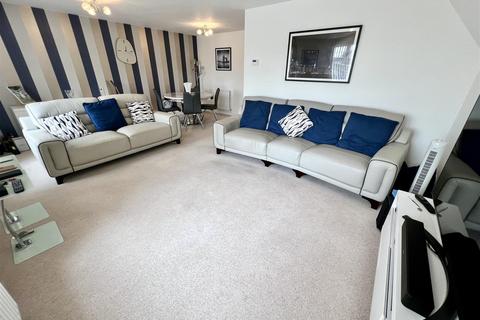 2 bedroom apartment for sale, Mulberry Court, Stratford Road, Shirley, Solihull