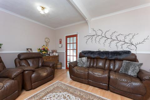 3 bedroom end of terrace house for sale, Park Road, Rosyth, KY11 2