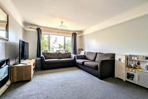 2 bedroom maisonette for sale, Avlon Court, Bordon GU35