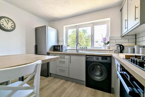 2 bedroom maisonette for sale, Avlon Court, Bordon GU35