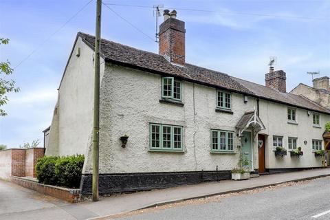 2 bedroom cottage for sale