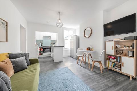 2 bedroom flat for sale, Sulgrave Road, London W6