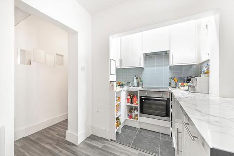 2 bedroom flat for sale, Sulgrave Road, London W6