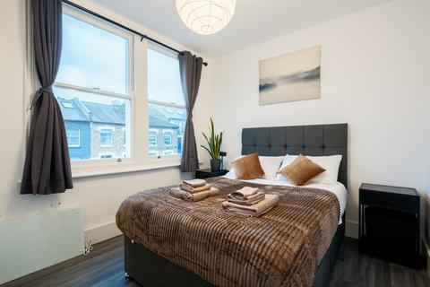 2 bedroom flat for sale, Sulgrave Road, London W6