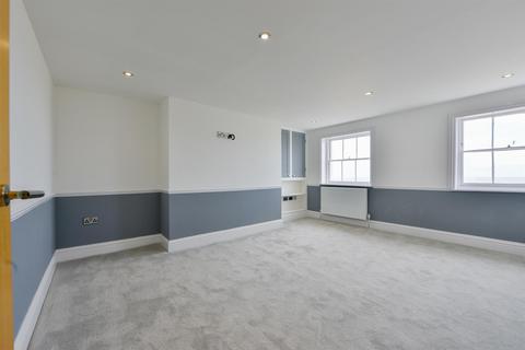 undefined, Flat 1, 12 Marine Gdns, Margate
