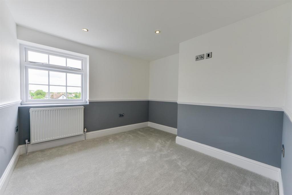 Flat 1, 12 Marine Gardens2.jpg