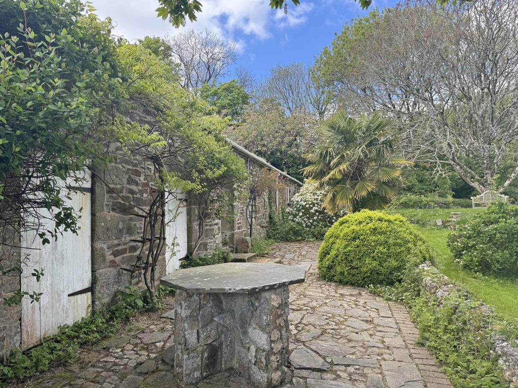 Photo 18