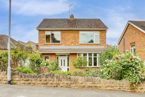 3 bedroom detached house for sale, Southcliffe Road, Carlton NG4