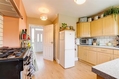 3 bedroom detached house for sale, Southcliffe Road, Carlton NG4