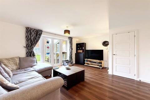 41 Benjamin Gray Drive, Littlehampton, BN17 7FA