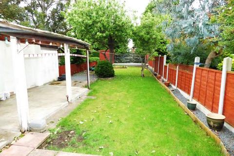 3 bedroom semi-detached house for sale, Poplar Rise, Leeds LS13