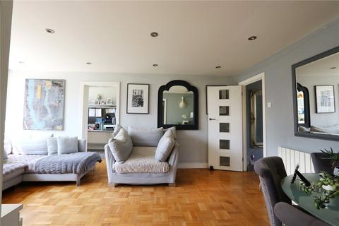 3 bedroom apartment for sale, Garden Royal, Putney SW15