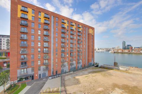 2 bedroom flat for sale, Capstan Road, Woolston