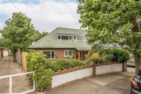 4 bedroom semi-detached house for sale, The Woodlands, London SE13