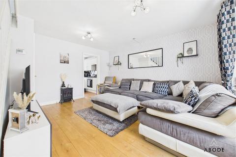 22 Kestrel Close, Uttoxeter, ST14 8TB