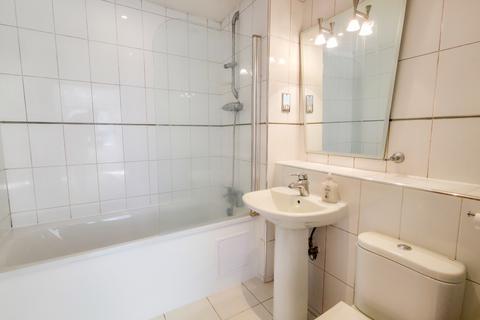 1 bedroom flat to rent, Miles Close, West Thamesmead, London, SE28