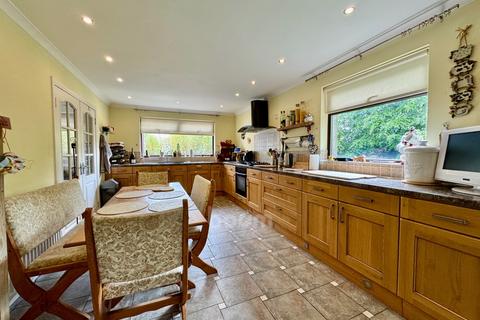 40a Dalry Road, Beith, KA15 1BA