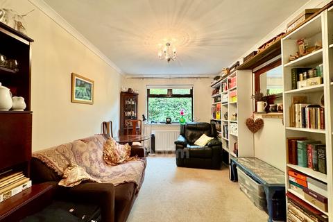 40a Dalry Road, Beith, KA15 1BA