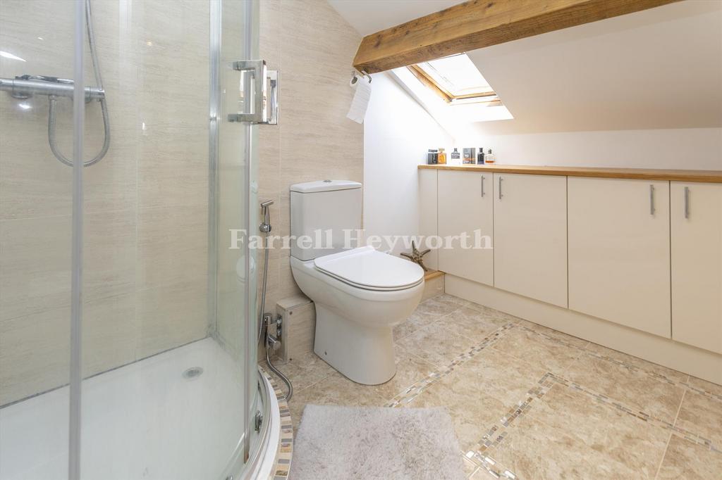 Ensuit shower room