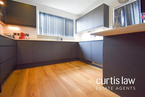 11 Durham Road, Wilpshire, Blackburn, BB1 9LR