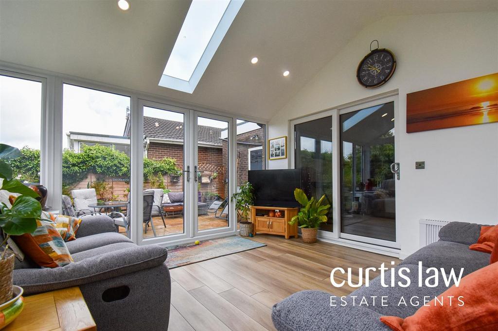Conservatory/Summer Room