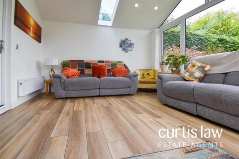 11 Durham Road, Wilpshire, Blackburn, BB1 9LR