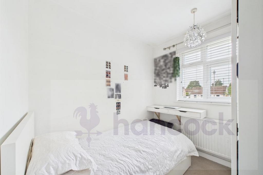 CAM01894 G0-PR0182-STILL038.jpg