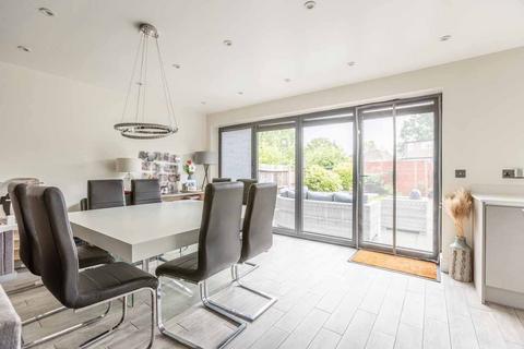 285 Longstone Road, Iver, SL0 0RN