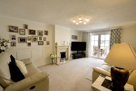 8 Burnside Close, Whickham, Newcastle Upon Tyne, NE16 5QL
