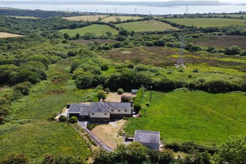 4 bedroom country house for sale, Mountain Road, Trimsaran, Kidwelly