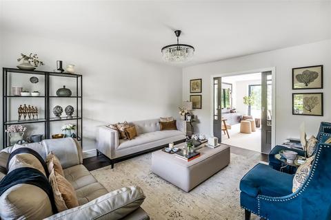 16 Cherry Orchard, Ashtead, KT21 1HS